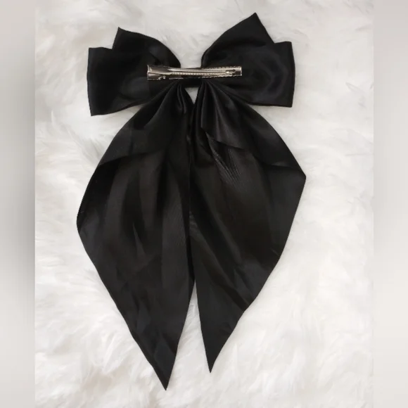 Elegant Black Large Hair Bow Clip - Picture 2 of 3